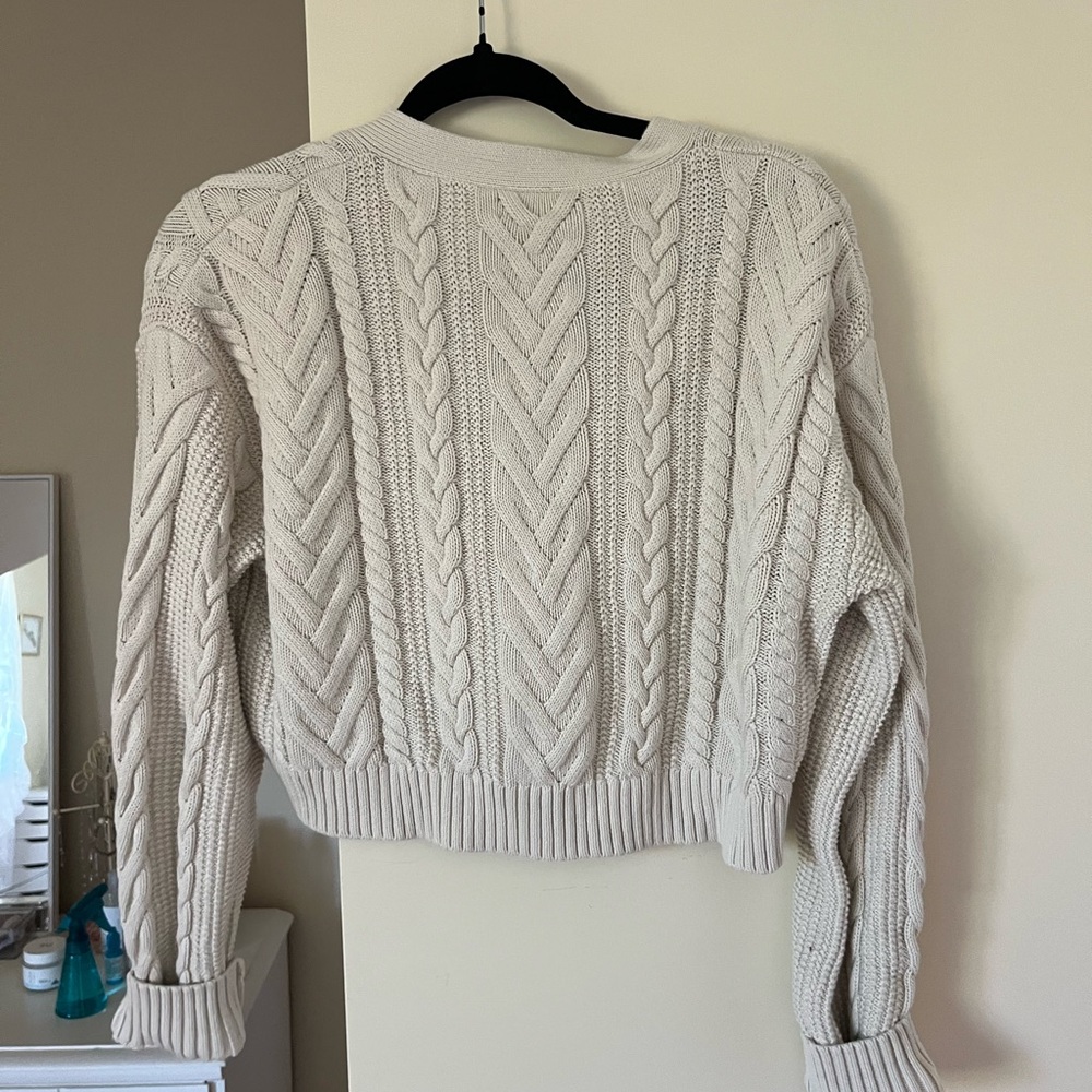 Aritzia Cardigan - Picture 4 of 4